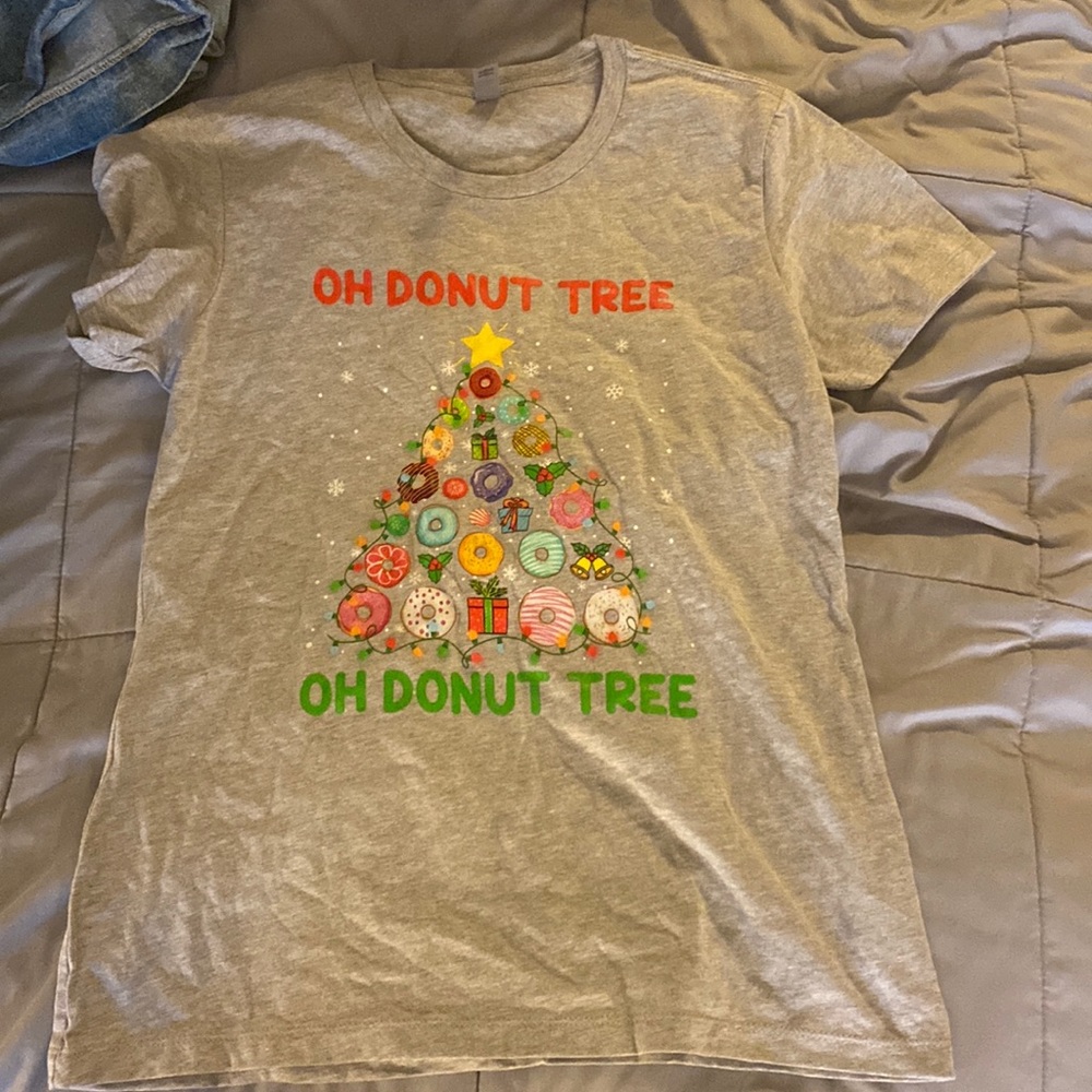 Oh Donut Tree Graphic T-Shirt (Size Large)